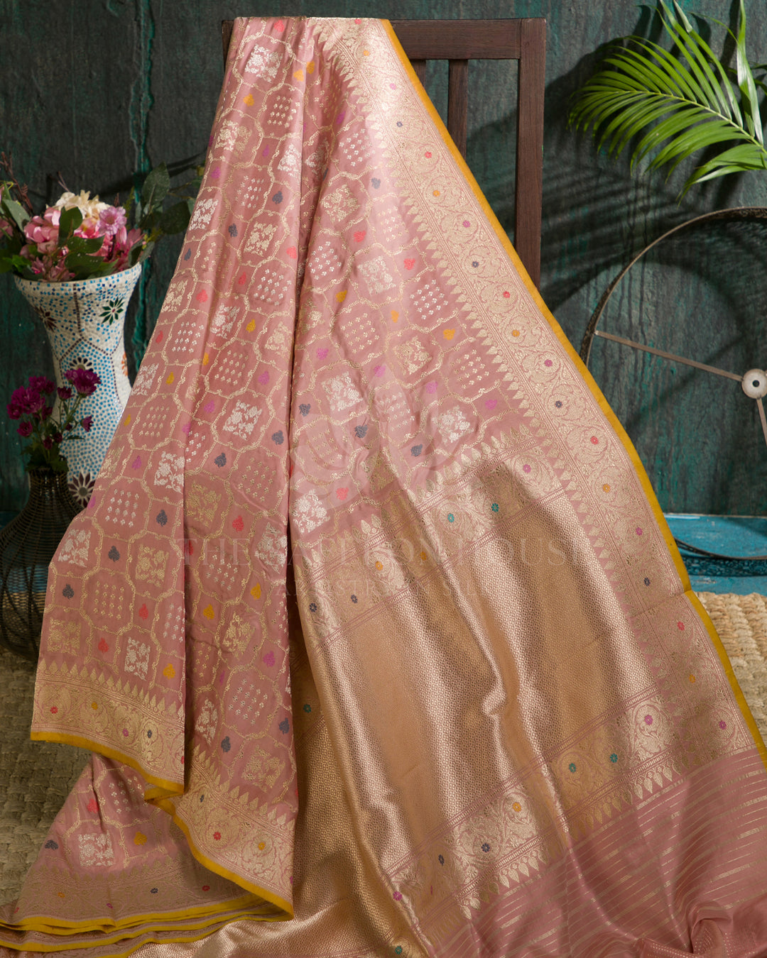 Peach Pink Handloom Kadwa Kathan Banaras Saree - B4 - View 1