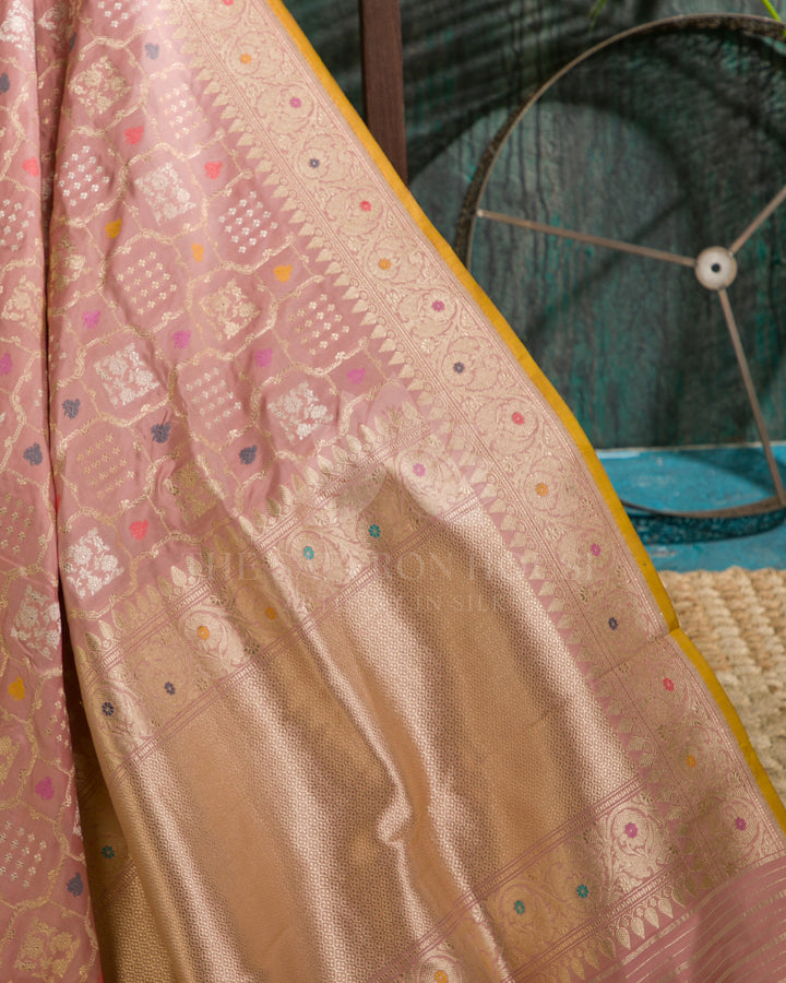 Peach Pink Handloom Kadwa Kathan Banaras Saree - B4 - View 3